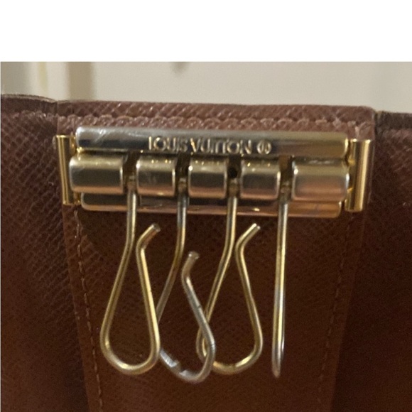Louis Vuitton monogram key holder excellent condition - Picture 9 of 9